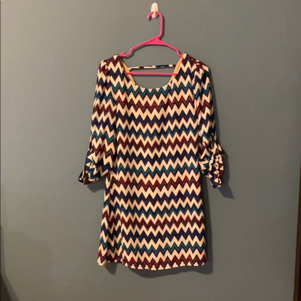 Short multi-chevron dress